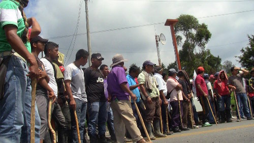 Concentración campesina La María, Cauca Via Panamericana