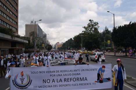 Marcha de estudiantes de medicina