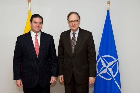 Juan Carlos Pinzon en la OTAN