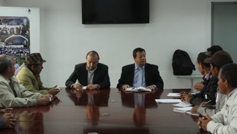Ministro Bernal con comunidad orinoquia