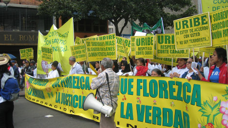 Marcha victimas 2 foto primera