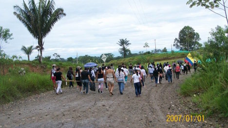 10629672_10205116425098585_5433397416516696537_n-1