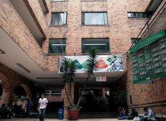 La Autónoma busca alternativas