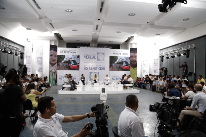 Comisión de la Verdad, foto pag. 7