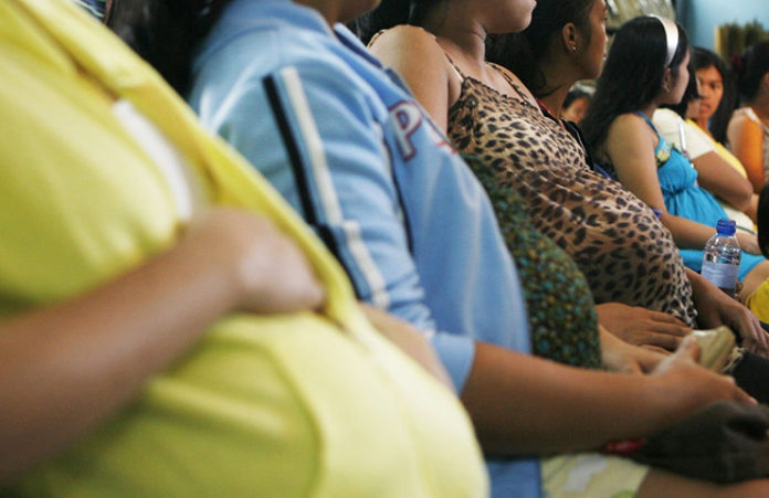 mujeres-maternidad