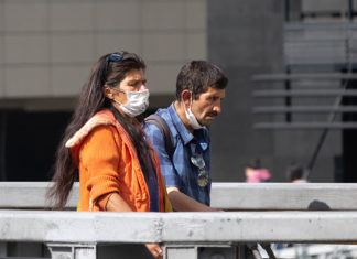 Lo ancho pa’ ellos, lo angosto pa’l pueblo