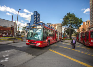 La jugadita de Claudia López: El «rescate social» de Transmilenio