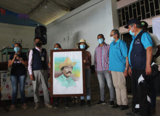 Acto de perdón entre comunistas