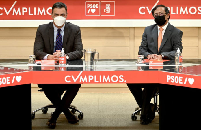 Política
