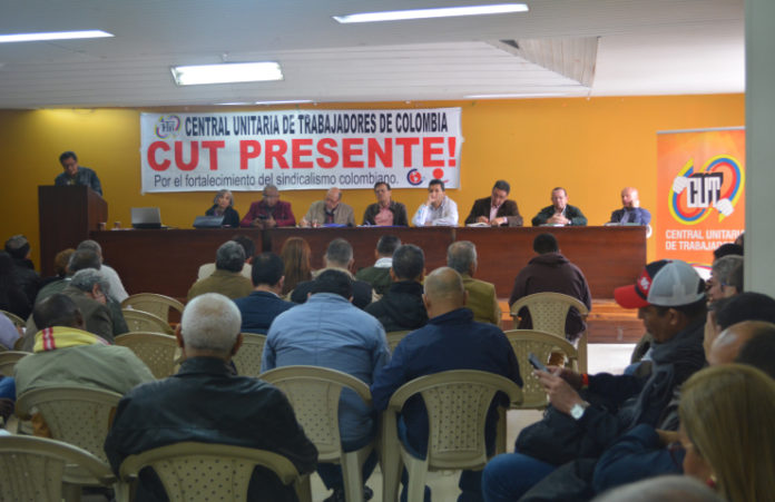 CUT Presente