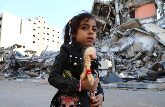 Niña en Bombardeos