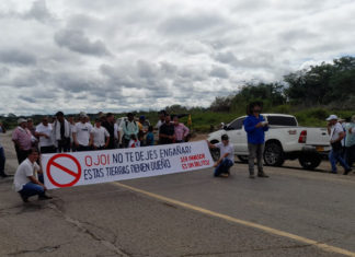 El rumor de la toma de tierras y la movilización de las camionetas blancas