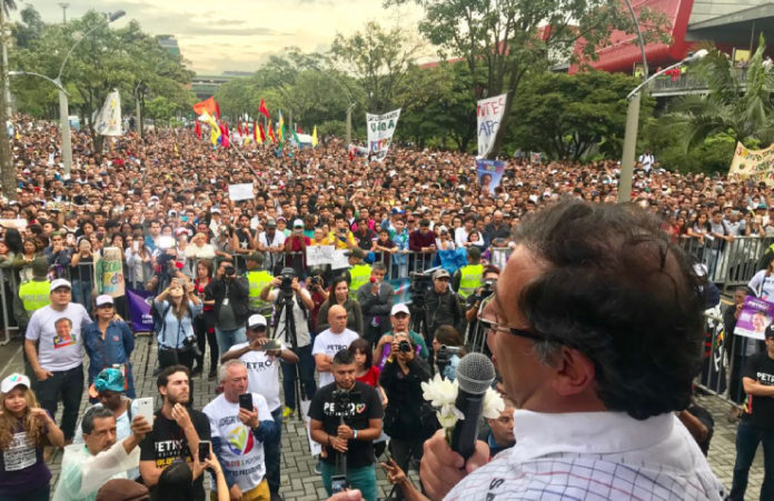 Aspecto-cierre-campaña-Gustavo-Petro-Medellin-8