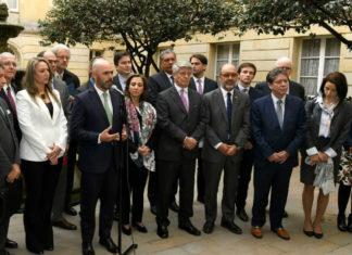 “La burguesía no va a soltar nada”, Óscar Dueñas