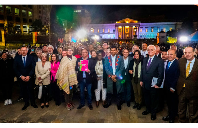 Acto-radicacion-Proyecto-Ley-Plan-Nacional-Desarrollo-15
