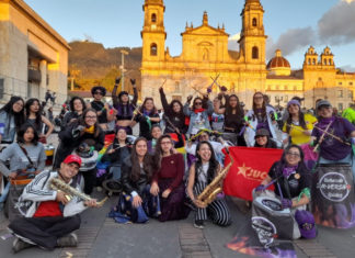 Batucada sur-versiva: Experiencia feminista en el sur