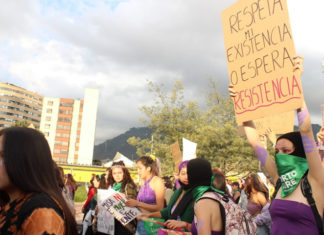 La reforma laboral con gafas violeta