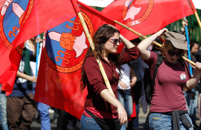 Manifestacion del Partido Comunista de Chile-15